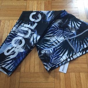 Soul Cycle Palm Tree Print Capris